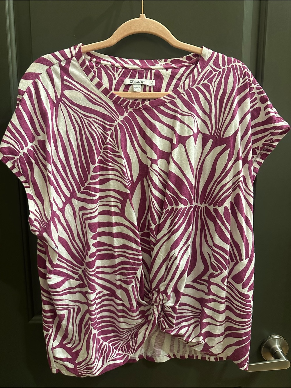 Chico's Magenta and Cream Twist-Front Short Sleeve Tee Size 2